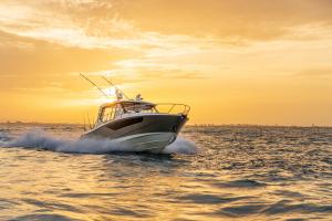 Newport Coast Marine Yacht Charters Adds 2021 Boston Whaler 405 Conquest to Charter Fleet