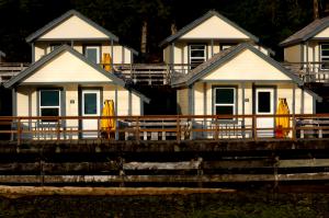 Maxx Wolfson photo of Waterfall Resort Alaska cabins