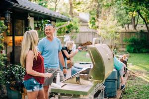 Wondercide offers entertainment tips for Memorial Day BBQ.