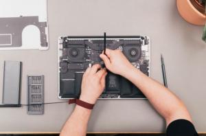 MacBook Repair Service in Los Angeles