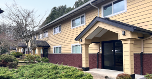 Exterior building, Ridgeview Apartments - Beaverton, OR