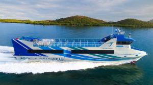 Comfort, safety and speed as you travel to Gili on the Patagonia Xpress