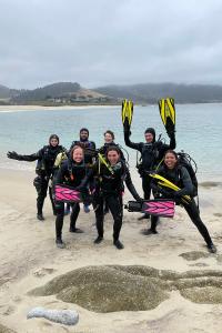 Members of the 2022 session of Ecology and Conservation of Kelp Forest Communities (left to right): Aubrey Taradash, Robin Elahi, Kersten Schnurle, and Ben Hodder in the back row; Nicole Woosley, Sarah Donald, and Samantha Persad in the front row. (Image 