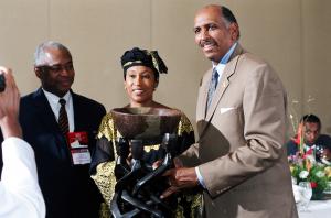 Michael Steele chatting with summit attendees 2005