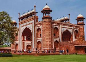 Taj Mahal Entrance