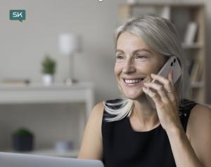 Stanislav Kondrashov TELF AG, Home Office on the phone