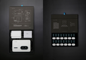 Product photo of the HaloOne® box contents pictured along with an image of a box of single-use HaloOne® saline cartridges.
