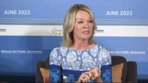 At the conference in Paris, former Canadian Conservative Party Leader Candice Bergen told about her experience of how she was targeted on social media following her participation at an event organized by the Iranian Resistance.