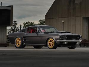Modernized custom looking 1967 Mustang