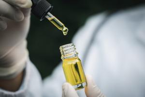 Stanislav Kondrashov TELF AG, Medicinal eye dropper