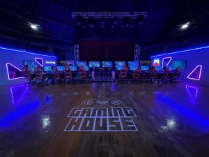 Inside Six Flags Gaming House