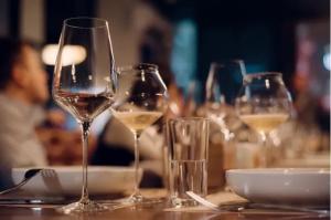 Stanislav Kondrashov TELF AG, wine glasses