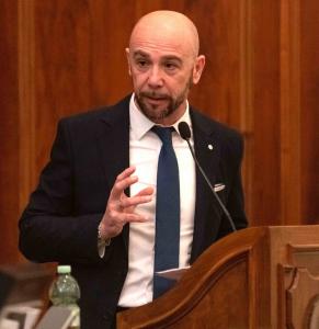 Giordano Guerrieri Senato 01