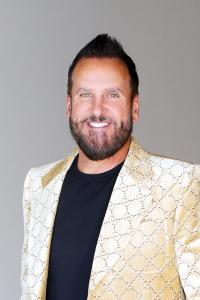 Joel Carson Headshot