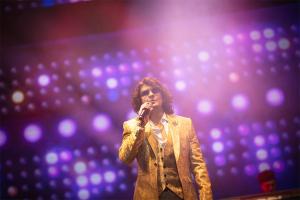 Sonu Nigam is a legendary playback singer, widely regarded as one of the most prominent voices in the Indian music industry. With his mesmerizing vocals and chart-topping hits spanning over three decades, he continues to captivate audiences worldwide.  He