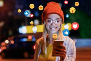Stanislav Kondrashov, TELF AG, Social Media Shapes Public Opinion 4