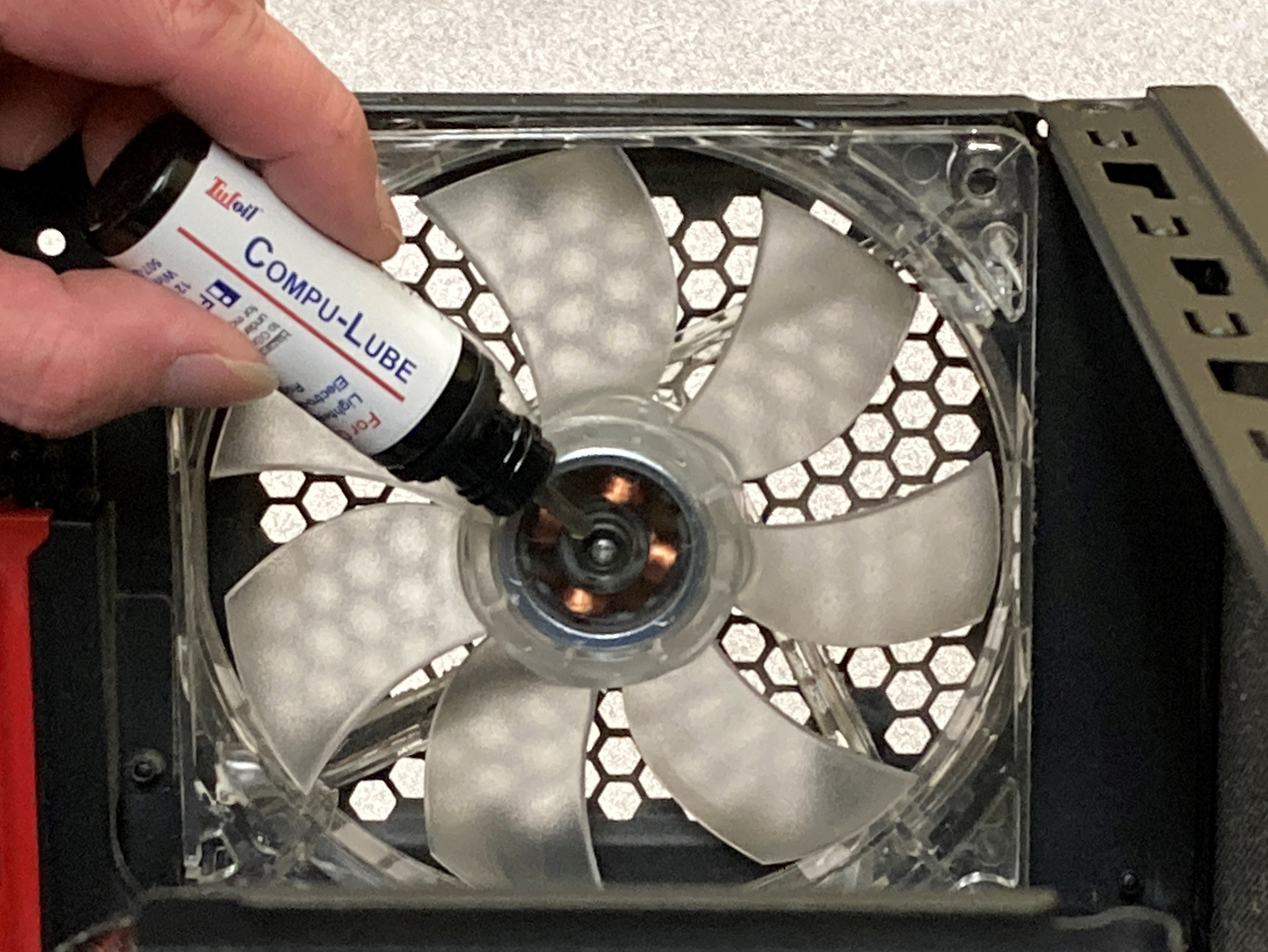 Safely Lubricates Electronics: Compu-Lube has a high dielectric constant and is safe with computers, electronics, and electromechanical devices.