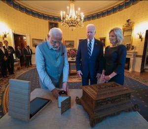 Prime Minister of India Presents an Eco-Conscious Diamond to the First Lady of the United States