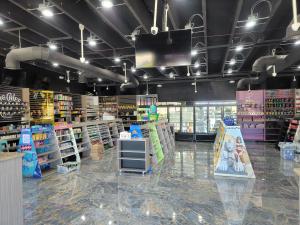 Expanded Interior of The Cake House Vista's Expansion