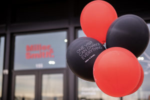 real estate balloons