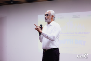 Padma Shri Savji Dholakia encouraged the young attendees