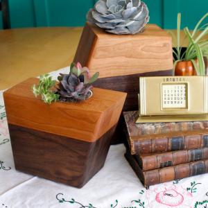 keepsake urn