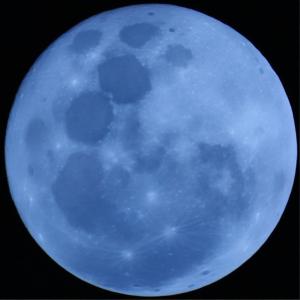 A rare super "blue moon"