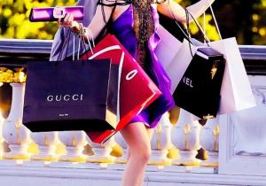 High End Fashion: Analyzing the Role of Style Drift in Luxury Brands -  FasterCapital