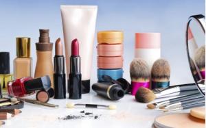 Premium Cosmetics Market size