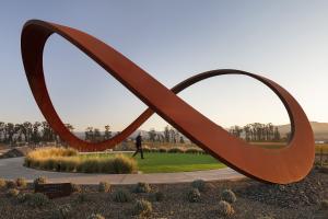 "Infinity" sculpture by Gordon Huether | Micha Bruka, photographer | Stanly Ranch Auberge Resort Collection in Napa, CA