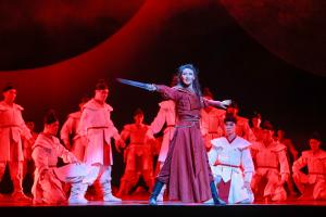 Hao Ruoqi, principal dancer for the China National Opera & Dance Drama Theater, performs in the title role.