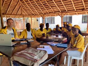 Volunteer Minister Jan-Maarten Kruijt and Rev. Samuel Richard Sembuya train Sembuya’s Volunteer Minister team with a seminar on the Scientology Tools for Life.