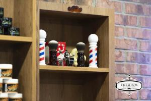 Premium Barbershop Offers Custom Haircuts and Grooming Services for Special Occasions and Events