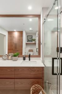 Bathroom renovation by Canadian Home Style