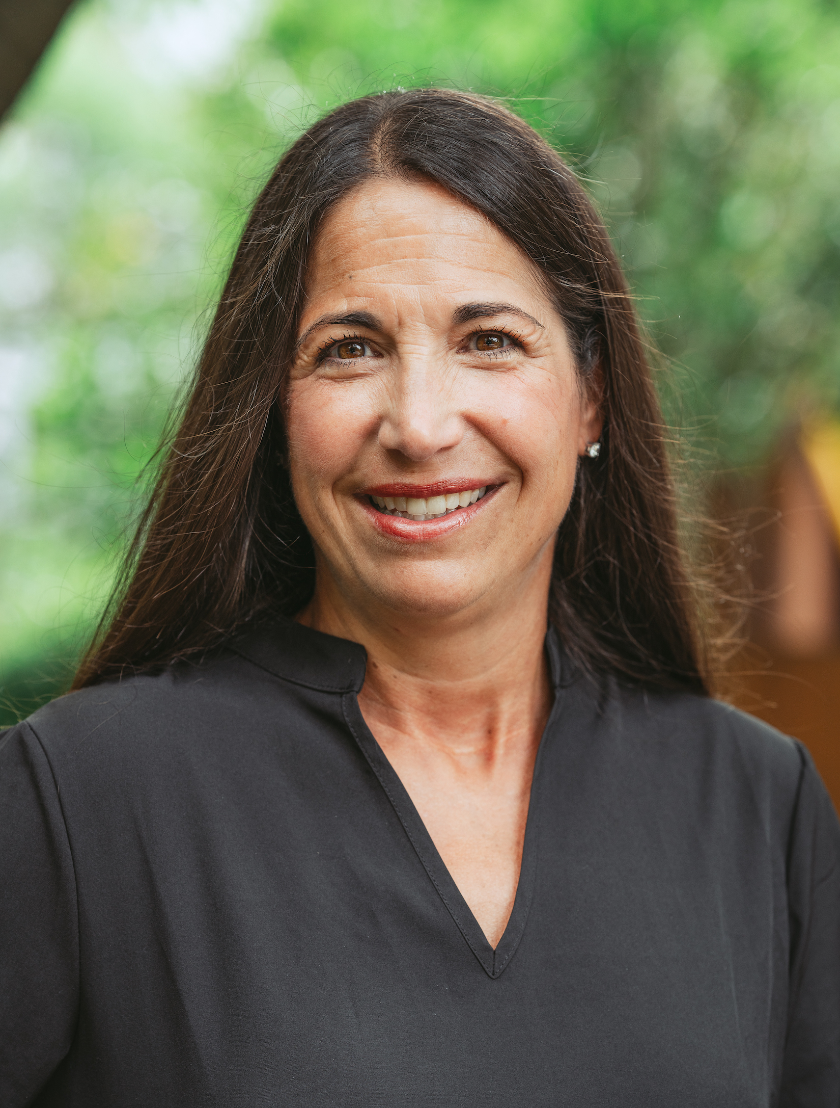 Kami Ragsdale headshot