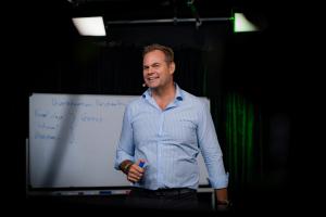 Andrew Baxter teaching through his company, Australian Investment Education