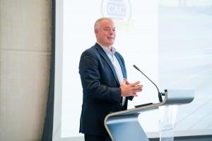 Myron Pincomb presenting during Emaar Hospitality Group joint CAC announcement