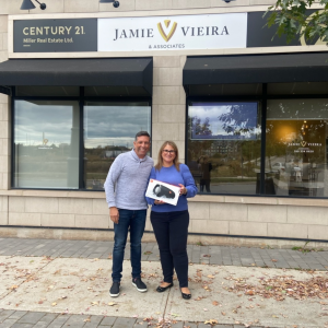  A special congratulations goes out to Andrea Walker, a resident of Oakville, who emerged as the lucky winner of the JBL BT Speaker. The joy was evident in her smile, captured in the photo, as she held her prize.