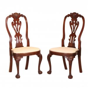Pair of Queen Anne carved walnut side chairs, Philadelphia, circa 1760.