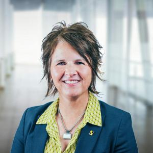 Headshot of Kim Meador