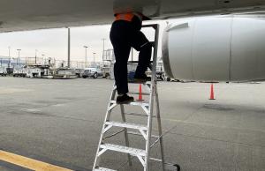 Metallic Ladder introduces specialized AeroLadder for aircraft maintenance