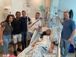 Belev Echad team visits newly wounded IDF soldiers in Israeli hospitals every day.