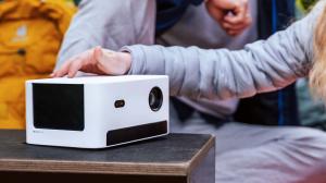 Black Friday Sale | Dangbei Neo All-In-One Mini Smart Projector