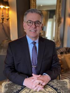 Portrait de Réal Breton, Président d'Iceberg Finance et iFinance Canada.