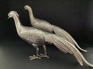 Pair of Spanish-made sterling silver super large pheasants with Star maker’s mark, the male 7 ½ inches tall and the female 6 ¼ inches in height (est. $2,400-$3,200).