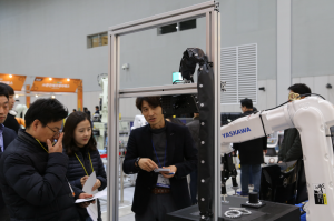A scene from the booth of Yasakawa at SMATEC 2019 | Photo courtesy of SMATEC Executive Office