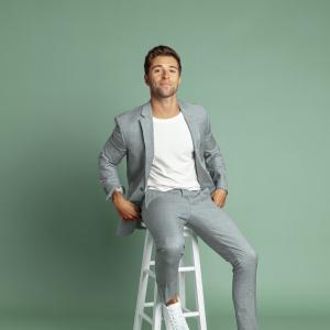 HIP Video Promo Presents: Jake Miller releases sparkling new music video “I Got You”