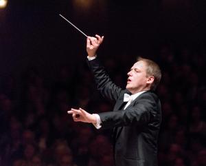 Matthias Manasi dirigera le concert du Nouvel An 2024