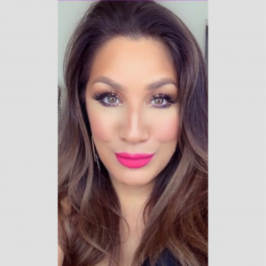 Author Iris Navarrette