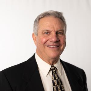 Headshot Steve Herr, realtor and auctioneer, joins the H.K. Keller team